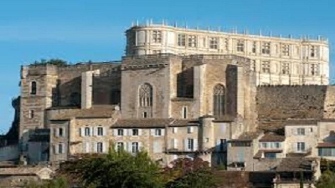 Gite La Joliette Et Le Chesnaie Grillon Bagian luar foto